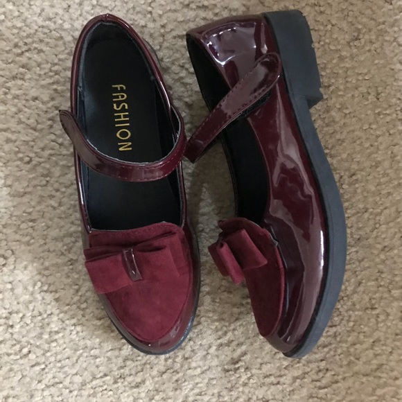Burgundy Shoe for girls - Picture 2 of 3